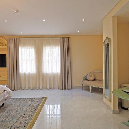 Qurtuba Hotel And Spa Sandown Екстер'єр фото